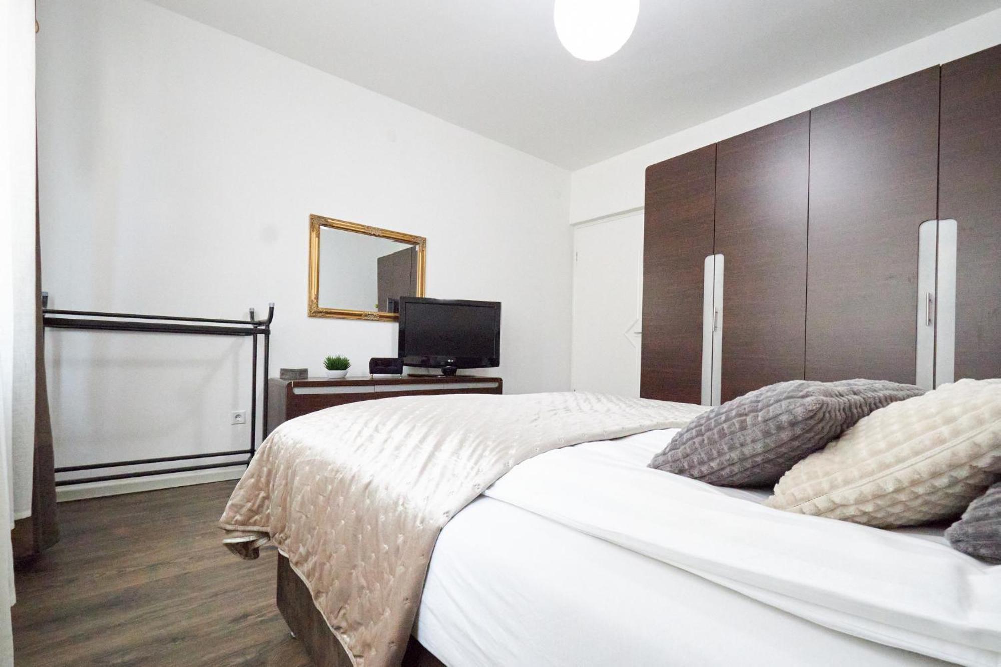 Old Town Elegance Sarajevo Apartment Екстериор снимка