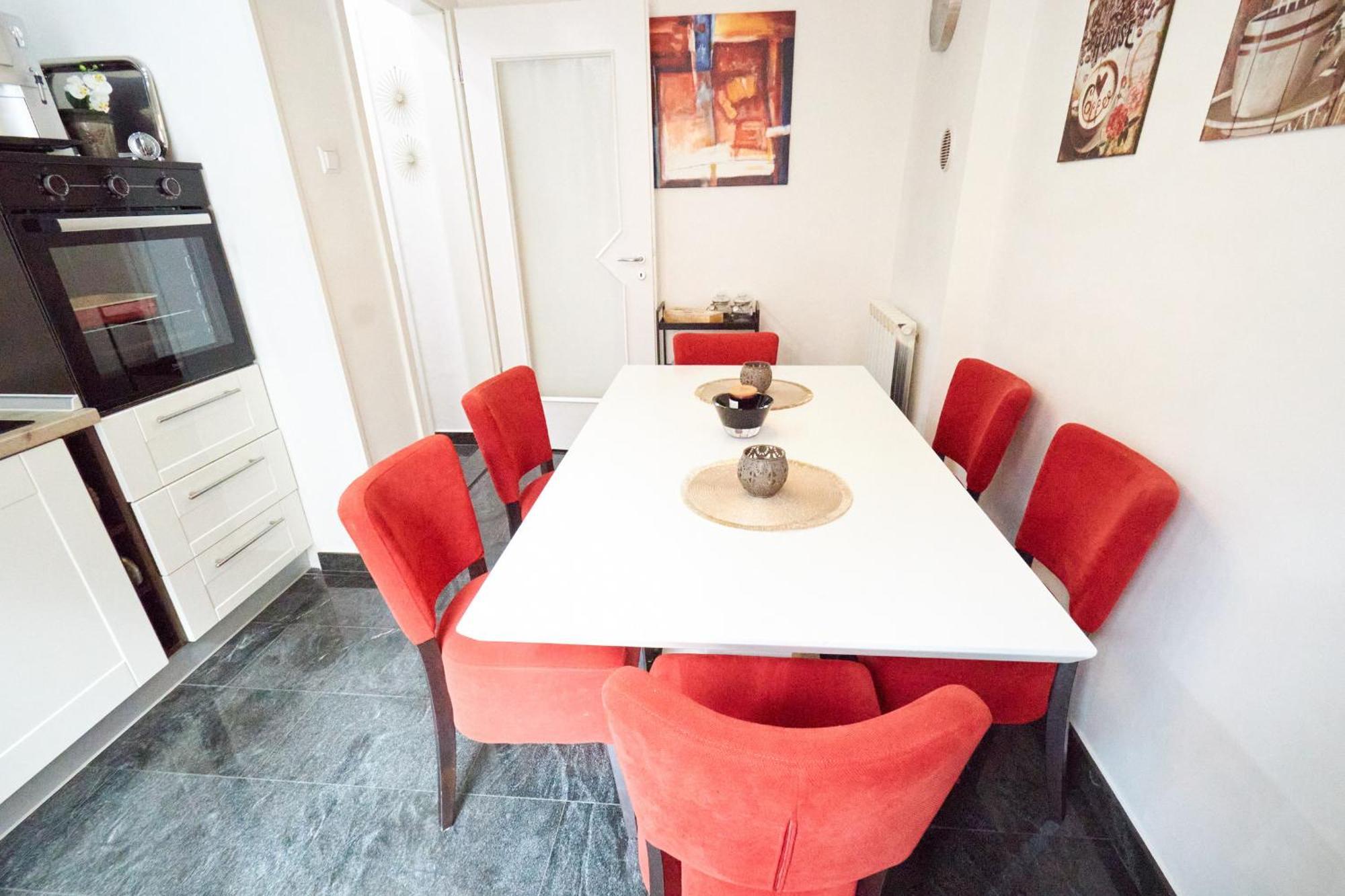 Old Town Elegance Sarajevo Apartment Екстериор снимка